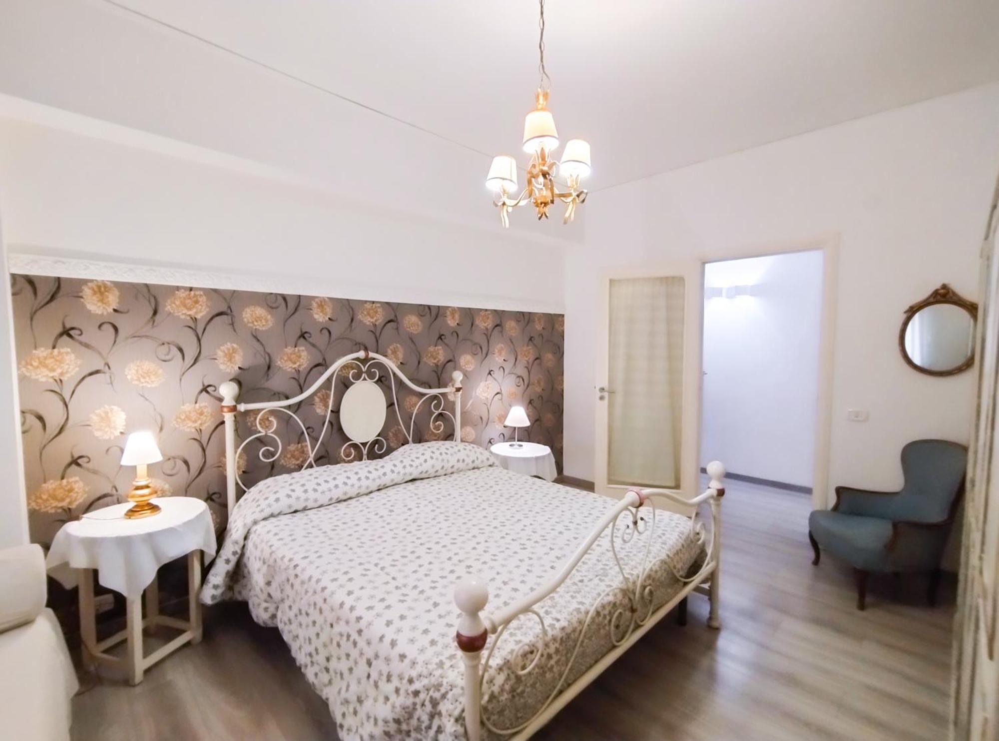 Casa Alessandro Casa Maria Francesca Napels Buitenkant foto